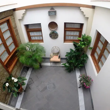 多纳玛格丽塔乡村旅馆 *