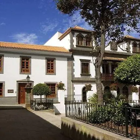 Dona Margarita Teror