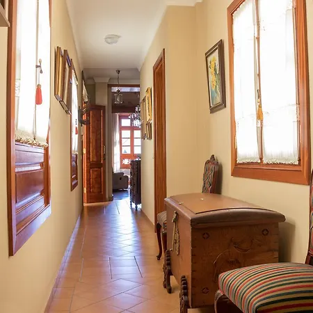 Dona Margarita Teror